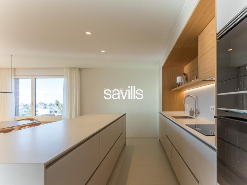 Foto d1db6b96-5793-4508-8376-e6b9ab08f91e. Apartament amb aparcament piscina a Pedralbes Barcelona