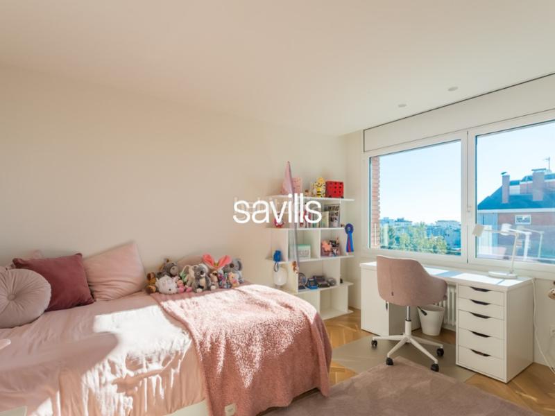 Foto f6a630f3-c433-4d13-b016-9d9d6f548a69. Apartament amb aparcament piscina a Pedralbes Barcelona