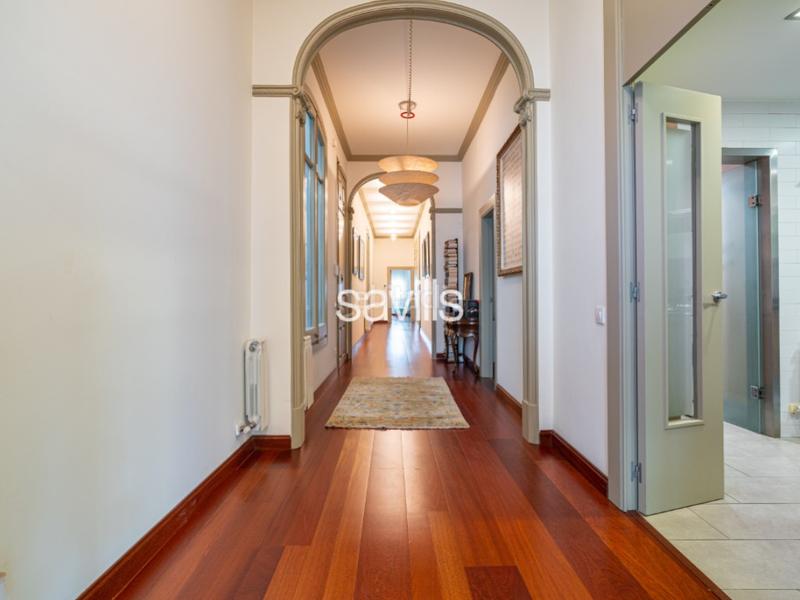 Foto eb28d3ba-7cb6-46af-aaee-79cbe84b48c1. Appartement in L´Antiga Esquerra de l´Eixample Barcelona