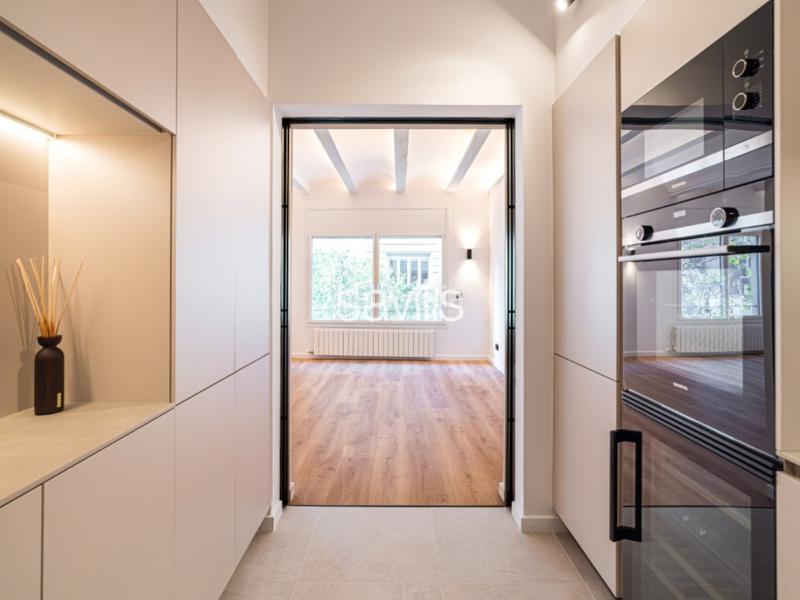 Foto 7249da14-71be-497c-b44b-9f58e2731704. Apartment in Barri de les Corts Barcelona