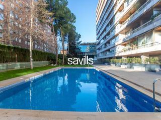 Apartament a Pedralbes. Ätico dúplex con piscina en doctor ferran