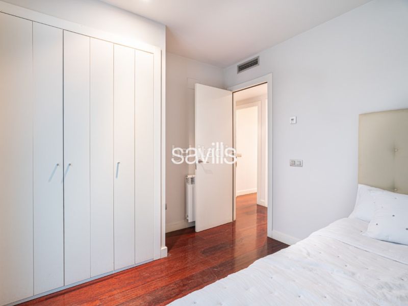 Foto 61771ba4-5c66-45f7-a7c5-c860de783bbc. Apartament amb aparcament a L´Antiga Esquerra de l´Eixample Barcelona