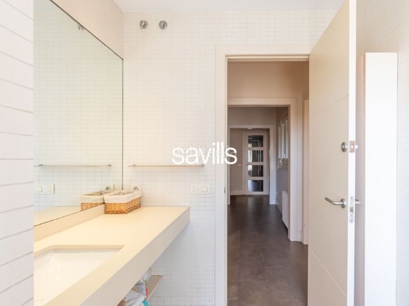Foto 1a6a0827-b3ec-4bdf-b407-e73ad93ce3a0. Apartament amb aparcament a Sant Gervasi - Galvany Barcelona