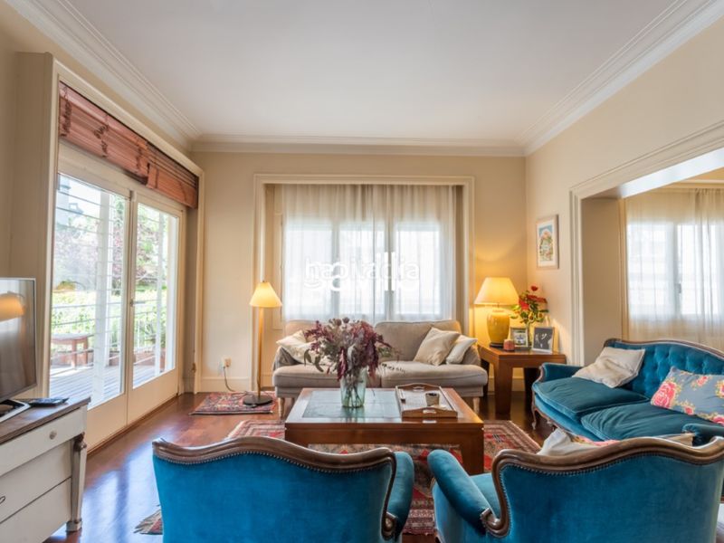 Foto 4030537f-caa3-43fb-beda-587bbbd8f75f. Apartament amb aparcament a Sant Gervasi - Galvany Barcelona