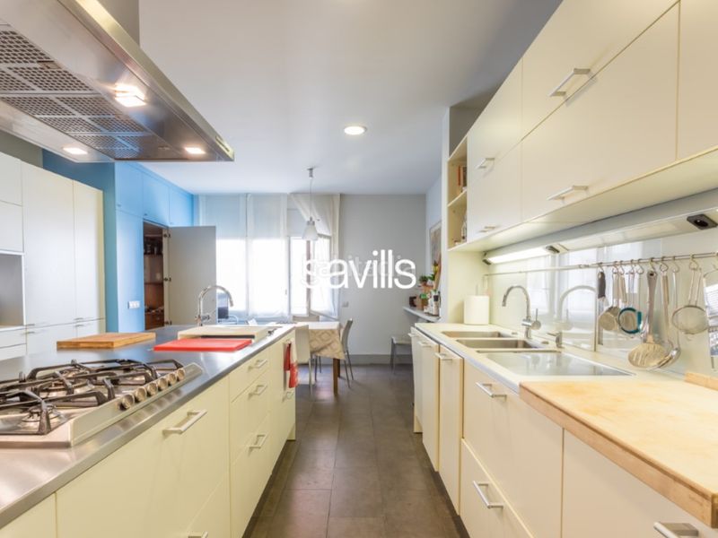 Foto ad79bc86-b52f-4d73-a5b7-d4018e0dd353. Apartament amb aparcament a Sant Gervasi - Galvany Barcelona