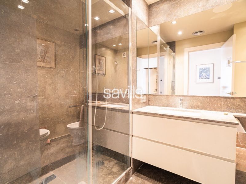 Foto 7280f651-ab1c-4dc2-b09c-2d12ba75a235. Apartament amb aparcament a L´Antiga Esquerra de l´Eixample Barcelona