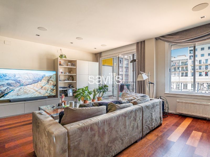 Foto a651b234-2b63-4027-b690-2baddec5e185. Apartament amb aparcament a L´Antiga Esquerra de l´Eixample Barcelona