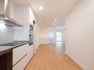 Piccolo appartamento in Sagrada Família. Piso en venta en calle del rosselló