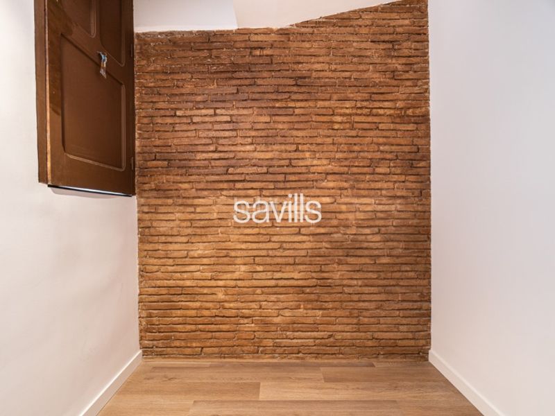 Foto 86eefedf-281b-4e71-a7a5-8d87353914e6. Apartament amb piscina a Sants Barcelona
