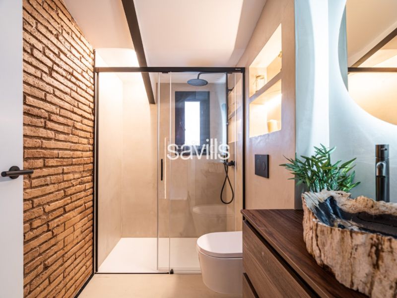 Foto d96609f9-52d8-4d72-a3bf-2f24caef585b. Apartament amb piscina a Sants Barcelona