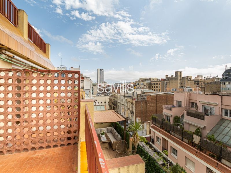 Foto 98abb9cd-e871-44f0-b51b-b9eeb274507a. Àtic amb aparcament piscina a Sant Gervasi - Galvany Barcelona