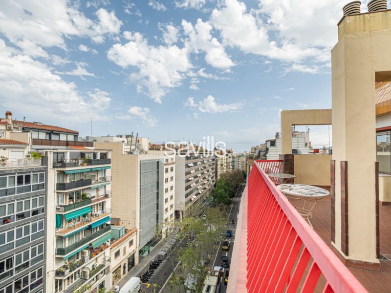 Foto eacf5587-b77c-4a77-a268-5c38de59077f. Àtic amb aparcament piscina a Sant Gervasi - Galvany Barcelona