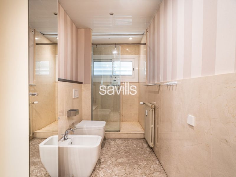 Foto 60ec516b-86d4-4e5c-9e82-9db7b982aafd. Apartament amb aparcament a Sant Gervasi - Galvany Barcelona