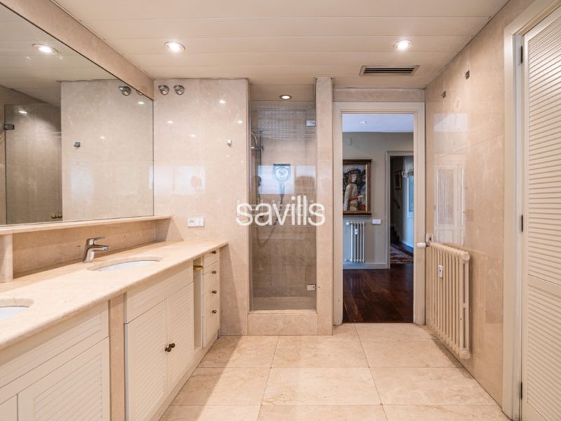 Foto 72118d57-1fb7-48b5-8a6a-d342f973bc0c. Apartament amb aparcament a Sant Gervasi - Galvany Barcelona