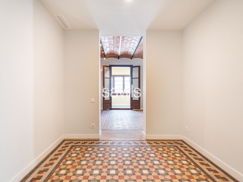 Foto 8c8c7e9f-89a3-4c7e-8f2e-0dd9608a89a8. Apartament a Dreta de l´Eixample Barcelona