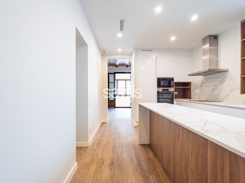 Foto b9f1a2cb-4741-4726-9b5a-fc7d3d3572d9. Apartament a Dreta de l´Eixample Barcelona