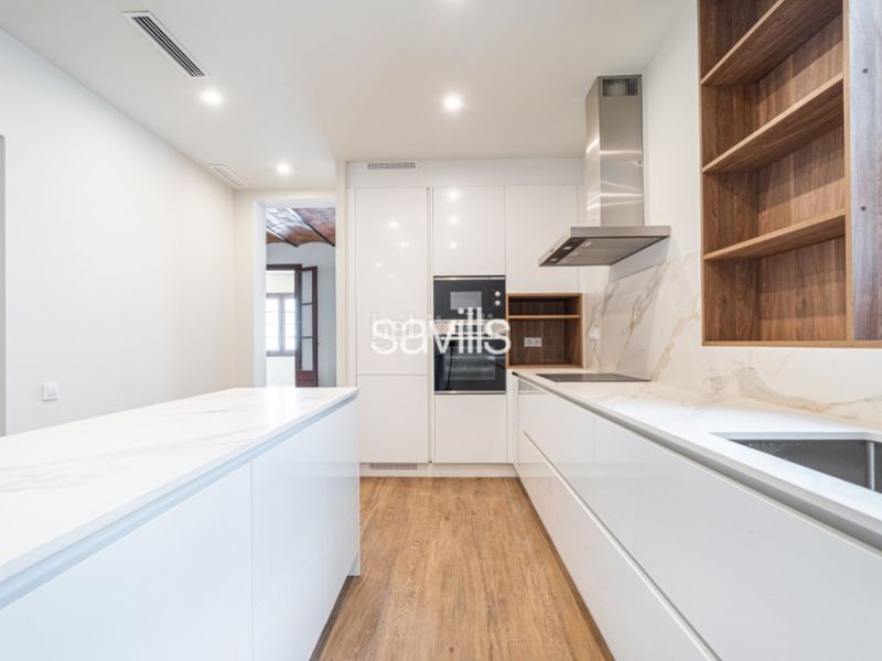 Foto dbd30e97-d73b-4adc-b2a1-f457c42503c7. Apartament a Dreta de l´Eixample Barcelona