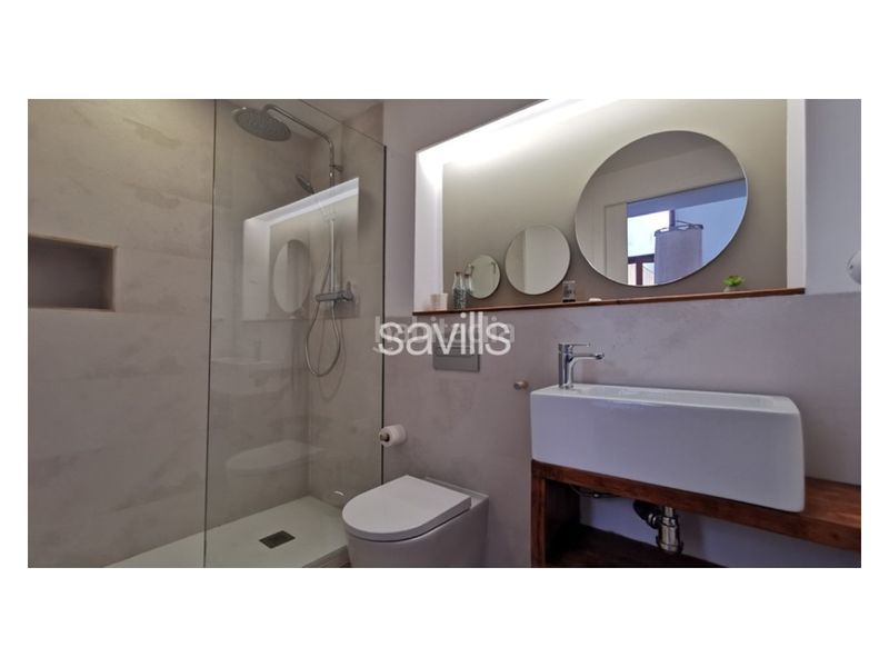 Foto d698d60f-7e69-4330-b19d-8259d588e4a5. Casa a Raval Barcelona