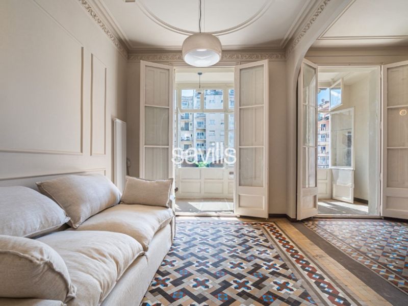 Foto c66d1fe3-e4a0-408d-b089-26d9fc2f4d46. Apartament a Dreta de l´Eixample Barcelona