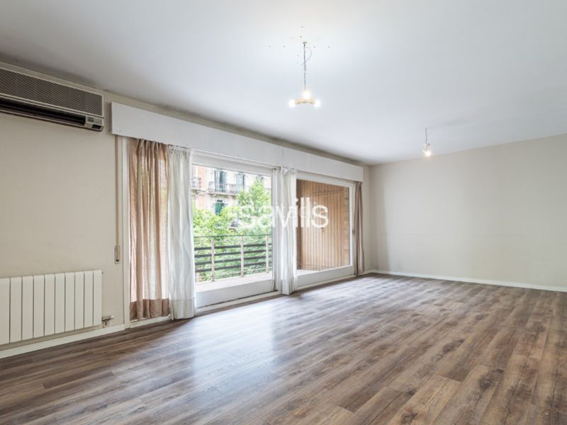Foto bd185ca1-c2a6-4a48-868f-63187ef2468e. Apartament amb aparcament a L´Antiga Esquerra de l´Eixample Barcelona