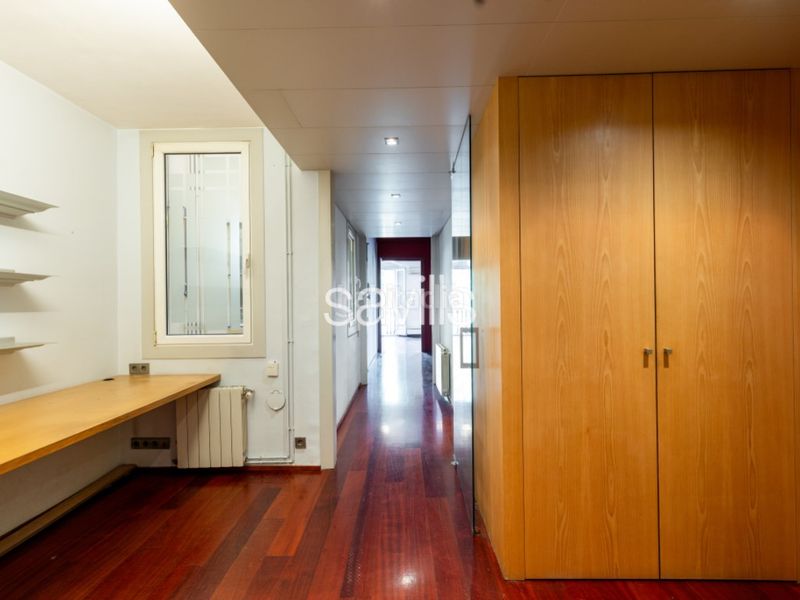 Foto 2889baeb-eddb-4363-af3e-150d6fba6137. Apartament a Dreta de l´Eixample Barcelona