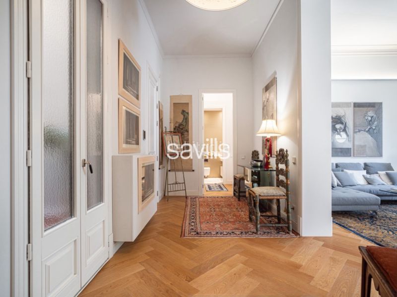 Foto aacdbbfe-fd4b-4abc-9faa-d772fb06af42. Apartament amb piscina a Dreta de l´Eixample Barcelona