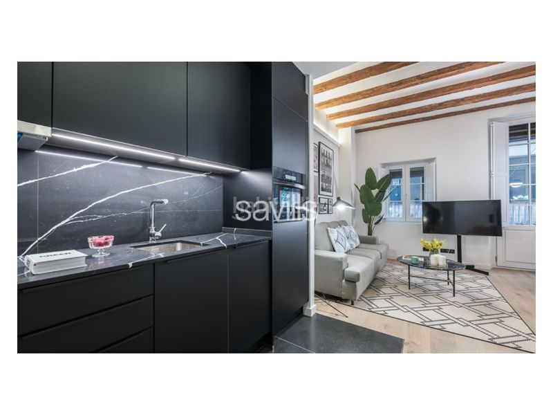 Foto ea037c5e-fb7b-43d9-8df3-d09b9127cdf2. Apartament a Gòtic Barcelona