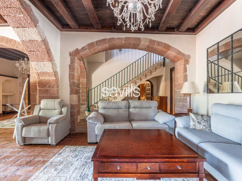 Foto 4b7400dc-4f40-459a-a416-5074dee68e0c. Casa amb aparcament piscina a Montmar Castelldefels
