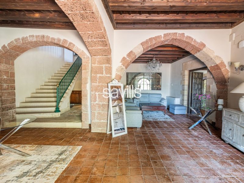 Foto 4c9991a2-ac00-4562-b3cb-26c0762e3140. Casa amb aparcament piscina a Montmar Castelldefels