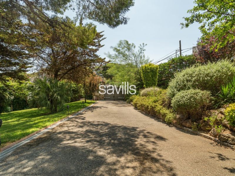 Foto c41355e2-c785-43a5-9315-4abd34d3a529. Casa amb aparcament piscina a Montmar Castelldefels
