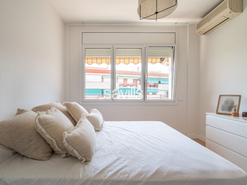 Foto fc9c67e4-ab0e-4bb0-b5d9-a3e1f4313735. Apartament a Barri de les Corts Barcelona