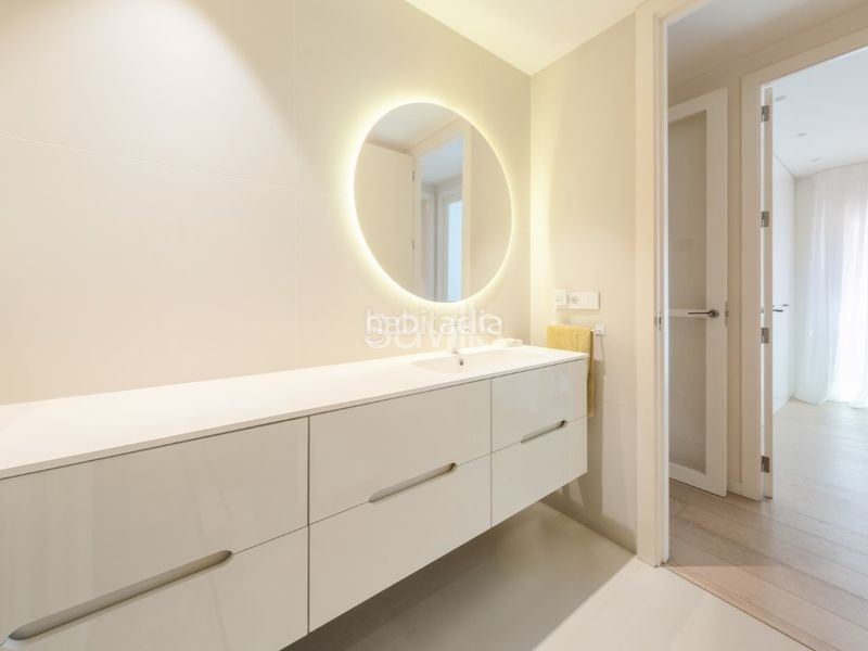 Foto 28c9e5e2-d6fc-410e-9995-8f37bb32c4e6. Apartament a La Salut Barcelona