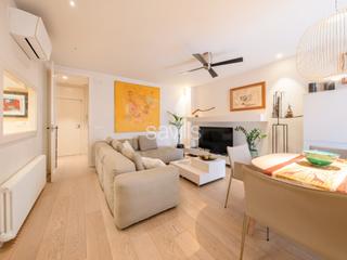 Appartement à La Salut. Piso reformado en gracia nova.