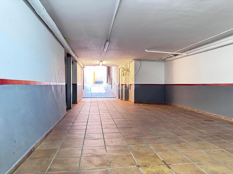 Foto 0d3f9757-4f98-4430-a1a5-b2c9ec9e072e. Alquiler local comercial parking en calle pirineu, 9 en Granollers