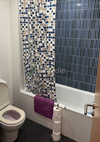 Foto 23658197-6c37-4713-9e1a-b8e972852c43. Pis amb calefacció a Hostal Granollers