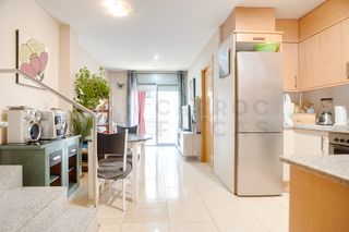 Duplex in Canovelles. Dúplex