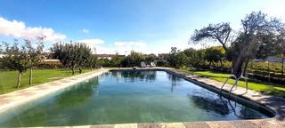 House in Oyón / Oion