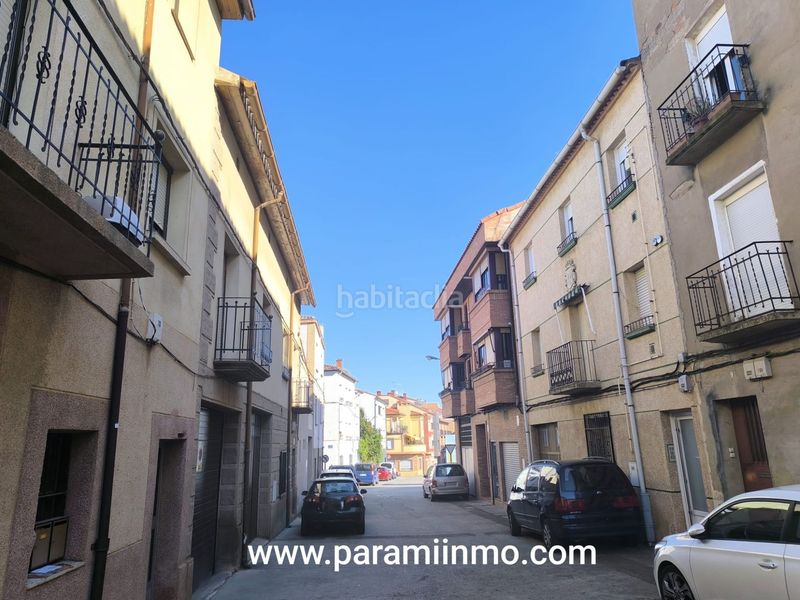 Foto c7a936ae-1fa0-4359-a934-094c42a8a8af. Casa a Alberite