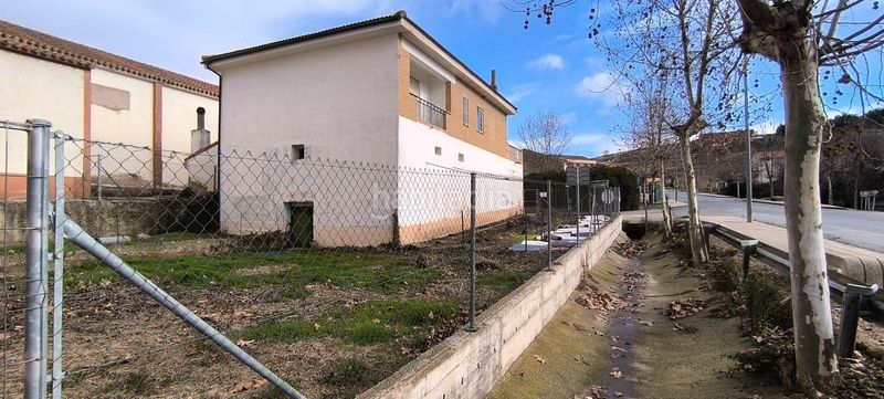 Foto 49f801b3-114e-49c2-8fac-f37577277ab3. Maison avec chauffage dans Ausejo