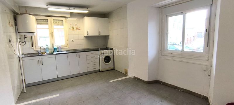 Foto 02908902-ba75-45ca-a3cb-90adb2e715d1. Haus mit parking in Ausejo