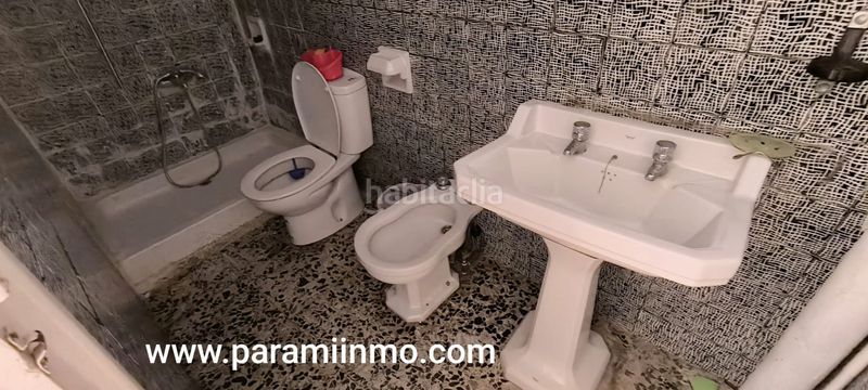 Foto 963e7bfc-7e18-43d0-b94b-2219a7c9b087. Haus mit parking in Ausejo