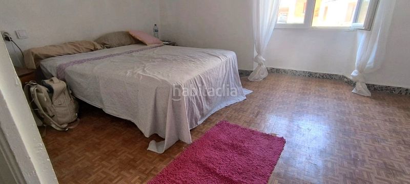 Foto 9f145449-ab8c-4ee1-a7f3-e452f16469fc. Haus mit parking in Ausejo