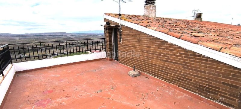 Foto d37c0d4e-461d-4b0f-8c83-02e315a479a8. Haus mit parking in Ausejo