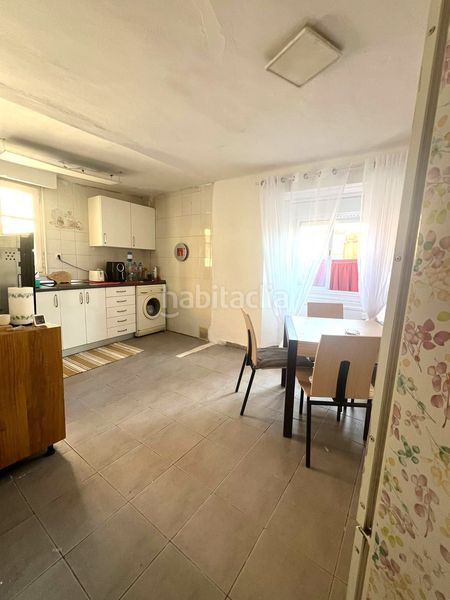 Foto ecbd79c2-99e3-41a4-8d6e-f907135feffa. Haus mit parking in Ausejo
