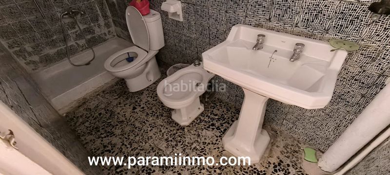 Foto ee388c15-f7b1-42da-b8ae-a0756338e065. Haus mit parking in Ausejo