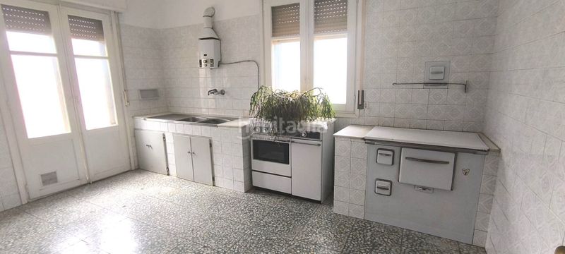 Foto d6771355-bf69-4c33-b8a6-c4e713340579. Casa amb calefacció aparcament a Alberite