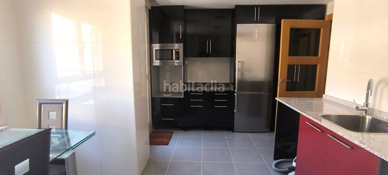 Foto 2d6cf109-d856-4813-a837-5ea5b5843504. Duplex con riscaldamento in Cenicero