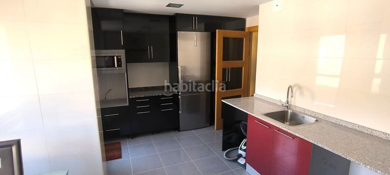 Foto cd6cebcf-3771-4c33-abe3-fffc55a6b08c. Duplex con riscaldamento in Cenicero