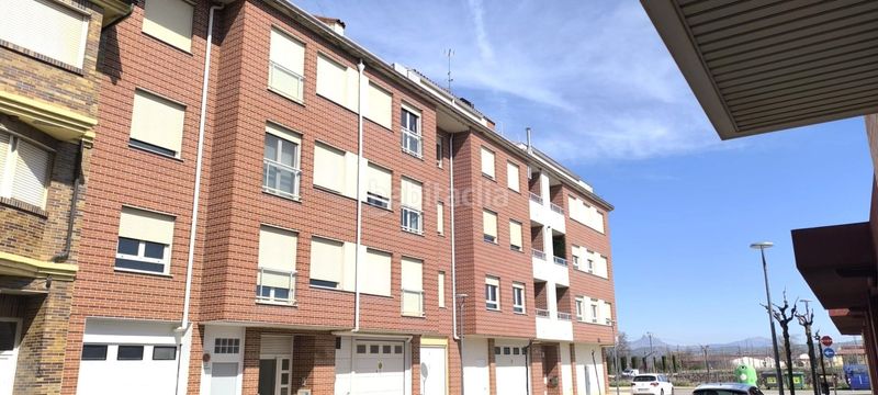 Foto cda0c7db-d1f8-41a7-b9a7-a5b34da356eb. Duplex con riscaldamento in Cenicero