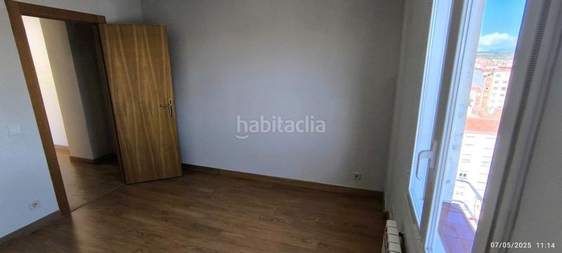 Foto bfd1b8e7-7456-47b5-b1ca-4be7bea8a8da. Pis amb calefacció a Jesuitas Logroño